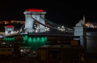 Karácsony Gergely: Nemzeti színű lánchíddal ünnepeljük a reményt