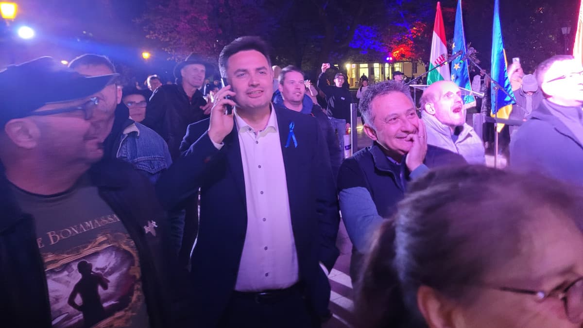 Márki-Zay Péter: Frissen sült a narancsos bukta