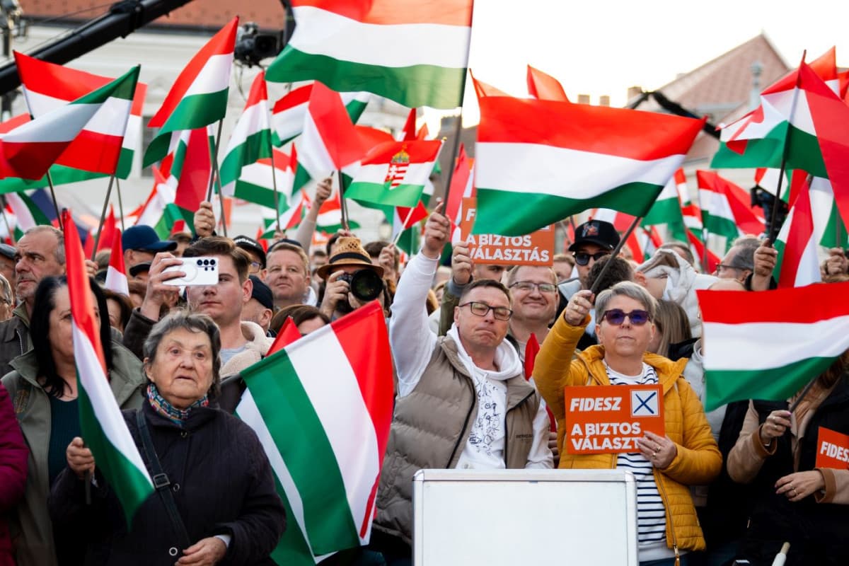 Erdélyi influenszer, arcfelismerő szoftver, TEK-esek: hamarosan kezd Orbán Viktor